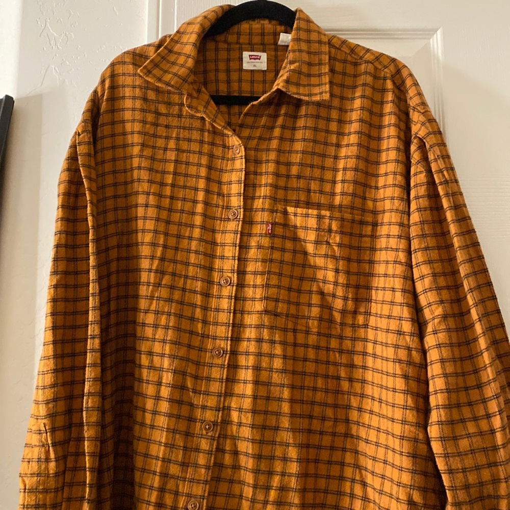 Levi’s flannel